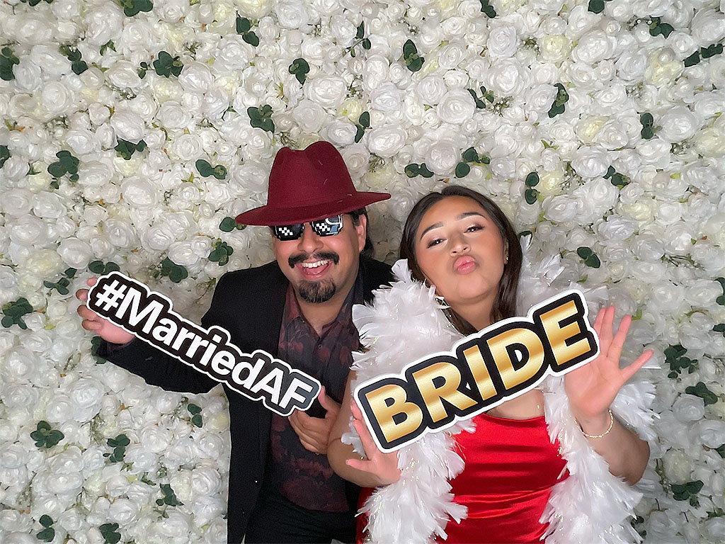 Tips to Make the Most of a Photo Booth Rental at Your Wedding in the San Francisco Bay Area