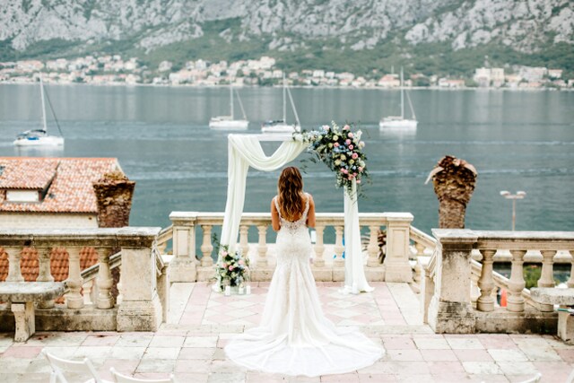 Destination Wedding Dreams: How to Plan a Romantic Getaway