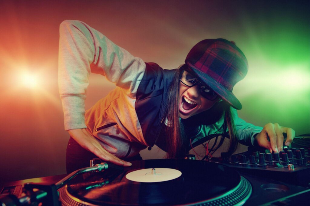 Why A Mobile DJ Can Make or Break Your Event - Insights from San Francisco’s Best