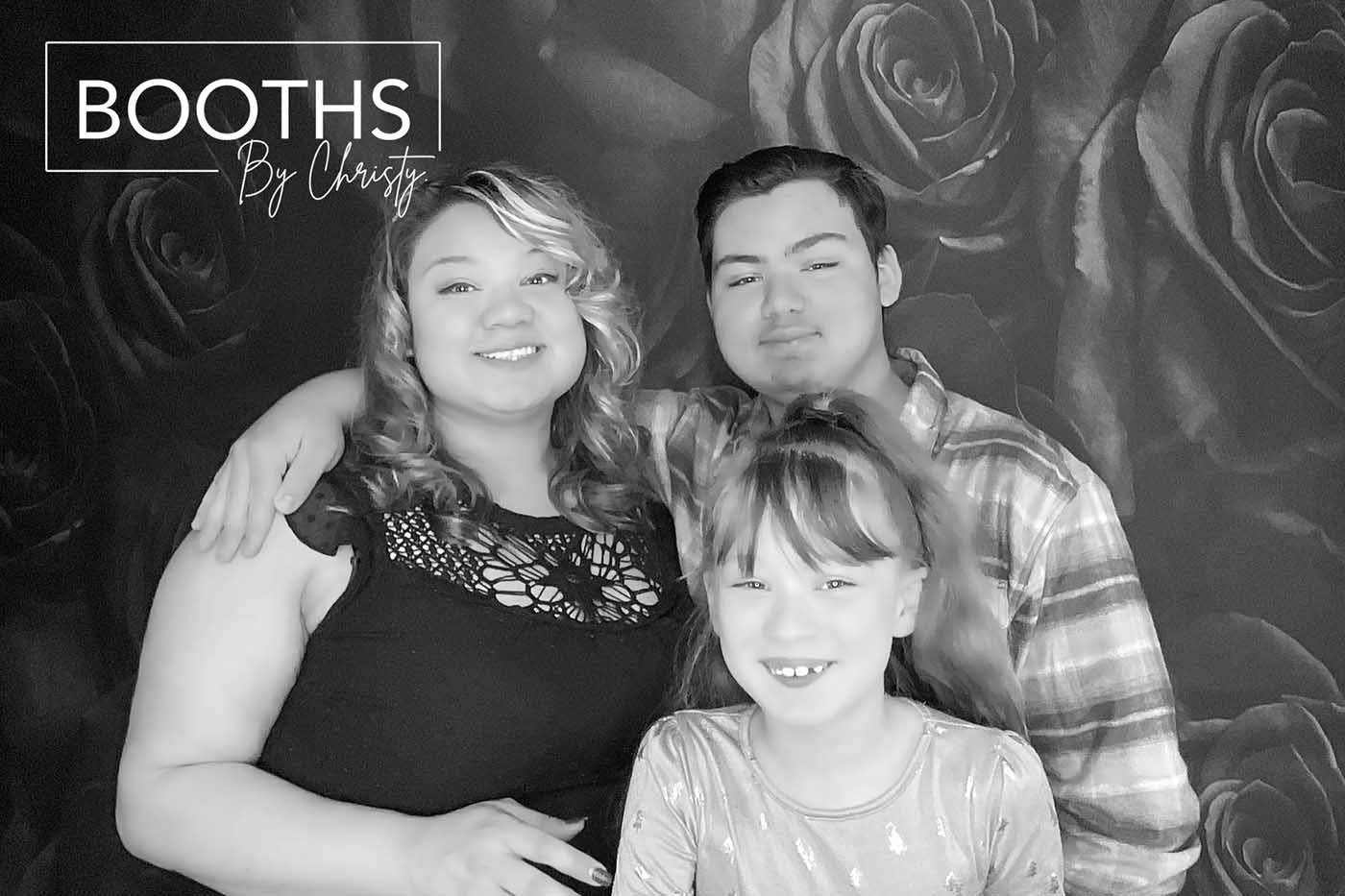 Explore the elegant and luxurious designs of our Glam Photo Booths.