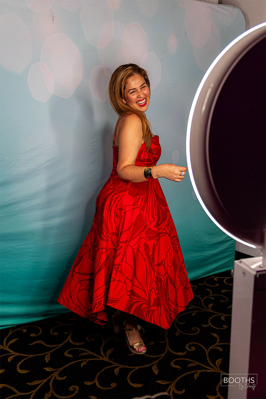 Learn about the quality and creativity of our photo booth setups.