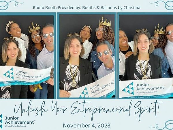  Learn how Booths by Christy can provide a unique photo booth experience for your wedding day.